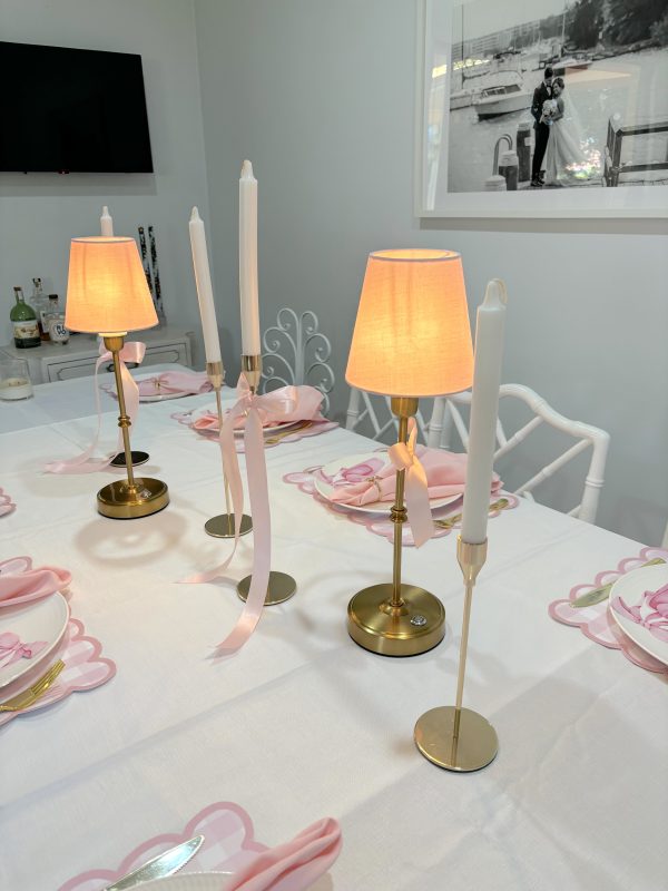 pink themed table decor. pink table lamp